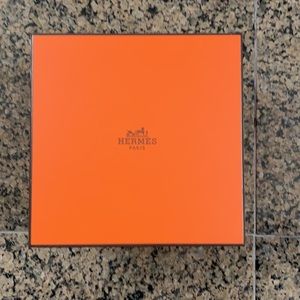 Hermes 🐎 🐎🐎empty gift box from cup